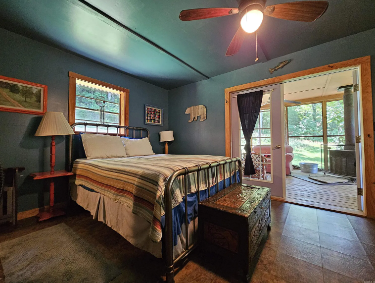 A glimpse inside the cabin